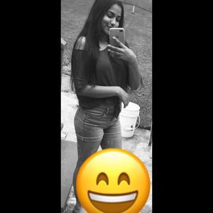 Meet your Posher, Angelique